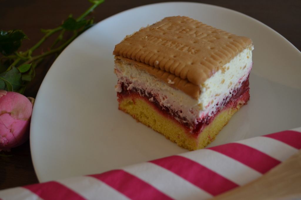 Butterkekskuchen Mit Himbeeren Und Pudding