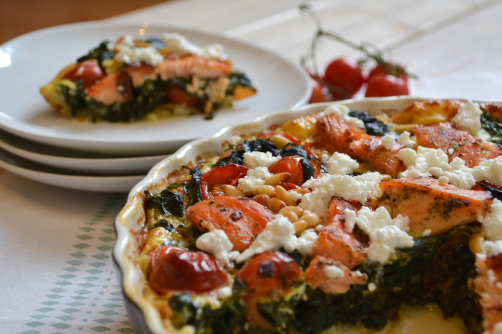 schnelles Mittagessen - Blätterteig-Quiche mit Spinat, Tomaten und ...